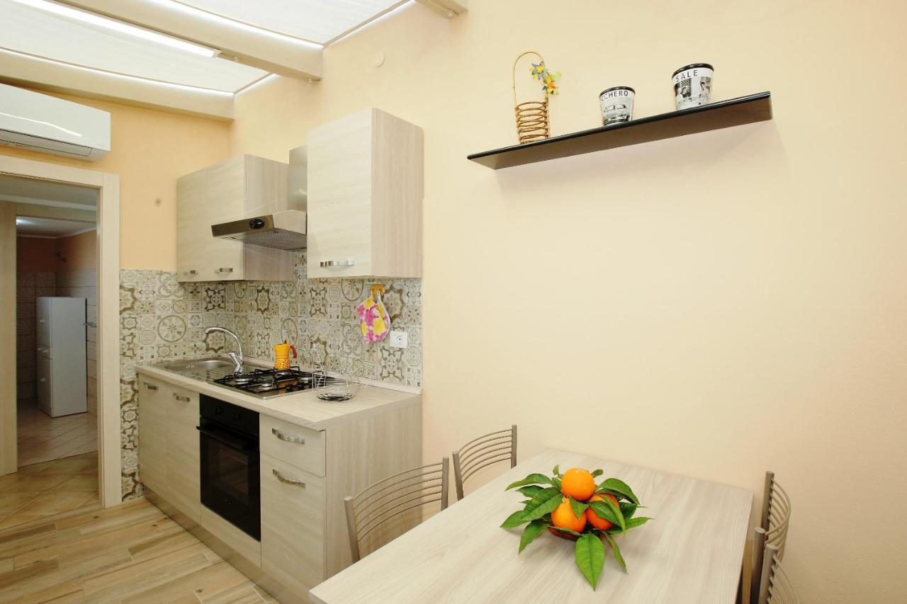 Re Sole Case Vacanze - Esclusivo Attico M A R T E Con Spaziosissima Terrazza Solarium Attrezzata อาโวลา ภายนอก รูปภาพ
