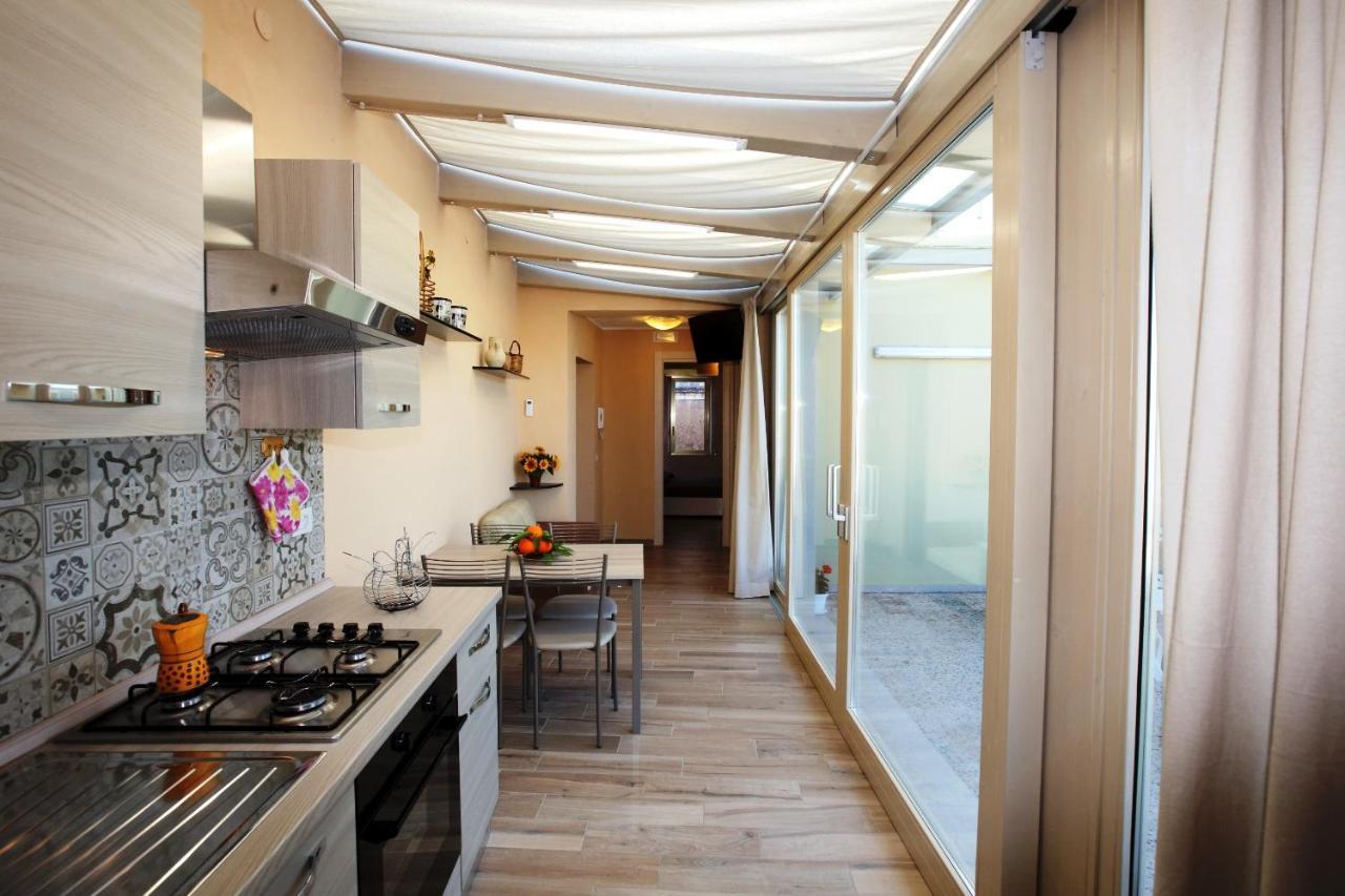 Re Sole Case Vacanze - Esclusivo Attico M A R T E Con Spaziosissima Terrazza Solarium Attrezzata อาโวลา ภายนอก รูปภาพ