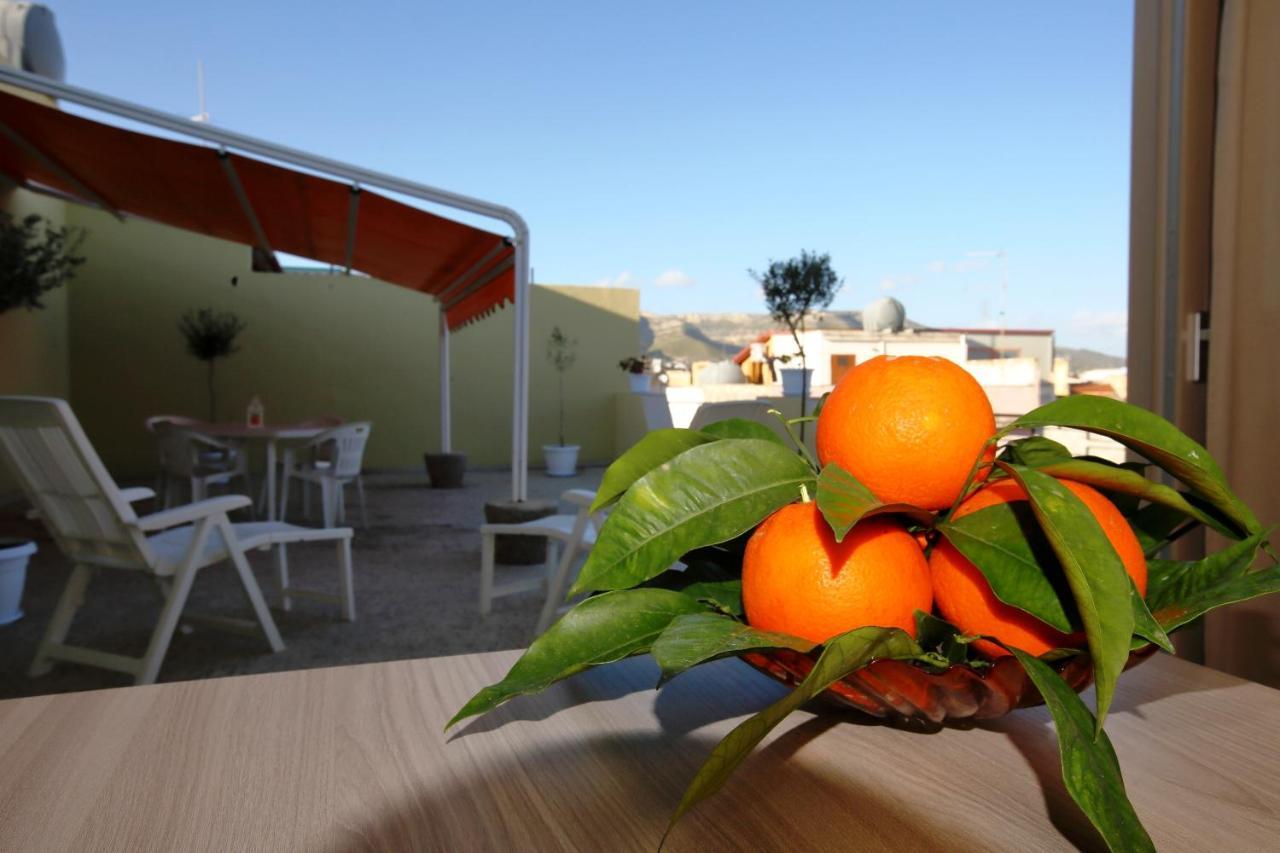 Re Sole Case Vacanze - Esclusivo Attico M A R T E Con Spaziosissima Terrazza Solarium Attrezzata อาโวลา ภายนอก รูปภาพ