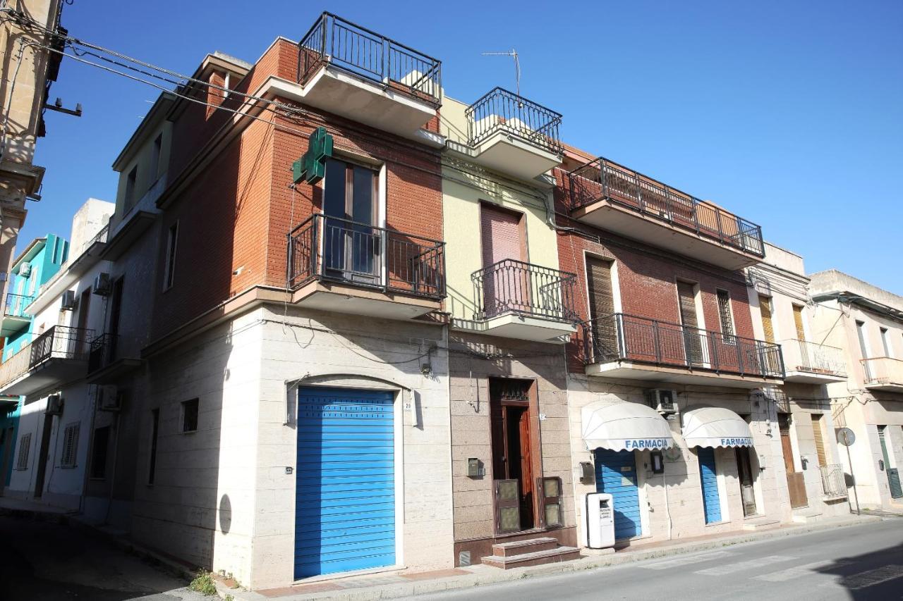 Re Sole Case Vacanze - Esclusivo Attico M A R T E Con Spaziosissima Terrazza Solarium Attrezzata อาโวลา ภายนอก รูปภาพ